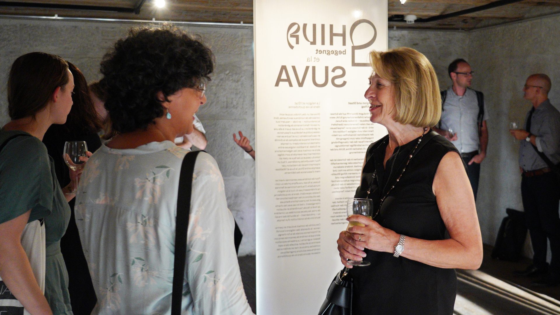Vernissage Shiva Begegnet SUVA MSZ 04