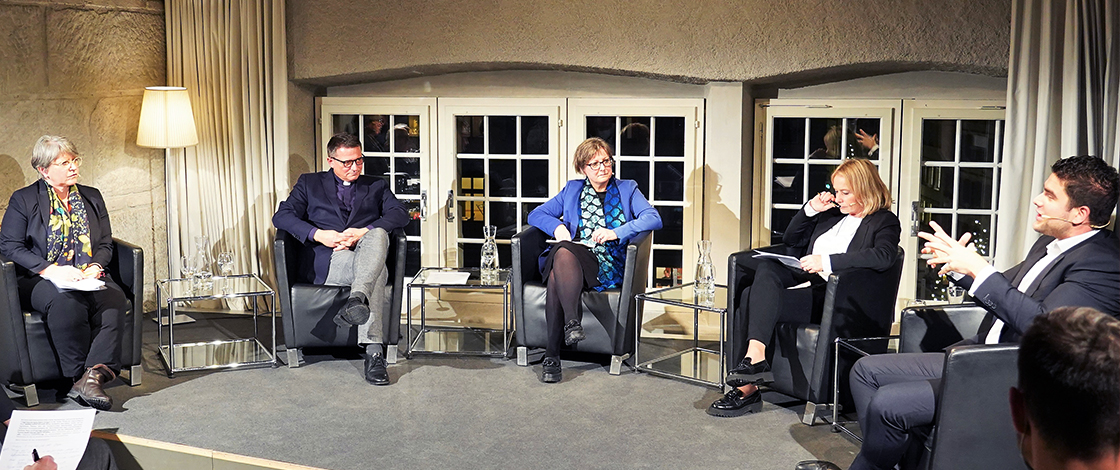 Gesprächsrunde, Polit-Forum Bern